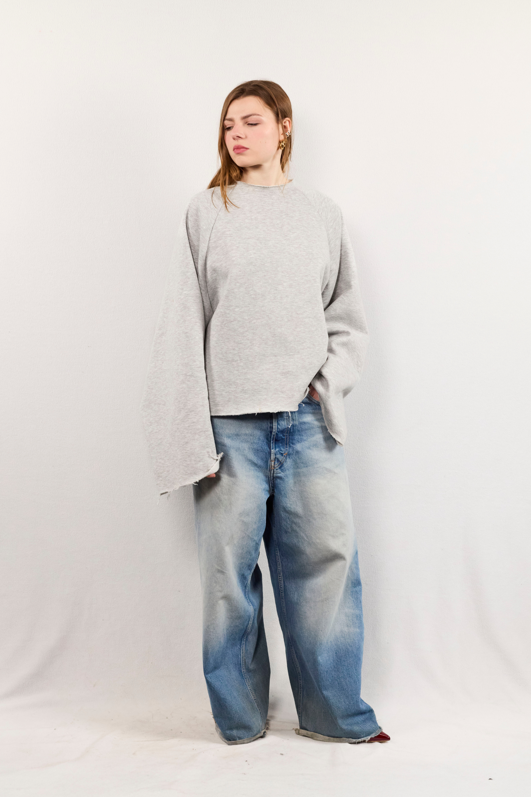 Le Crew Neck - Grey Edition