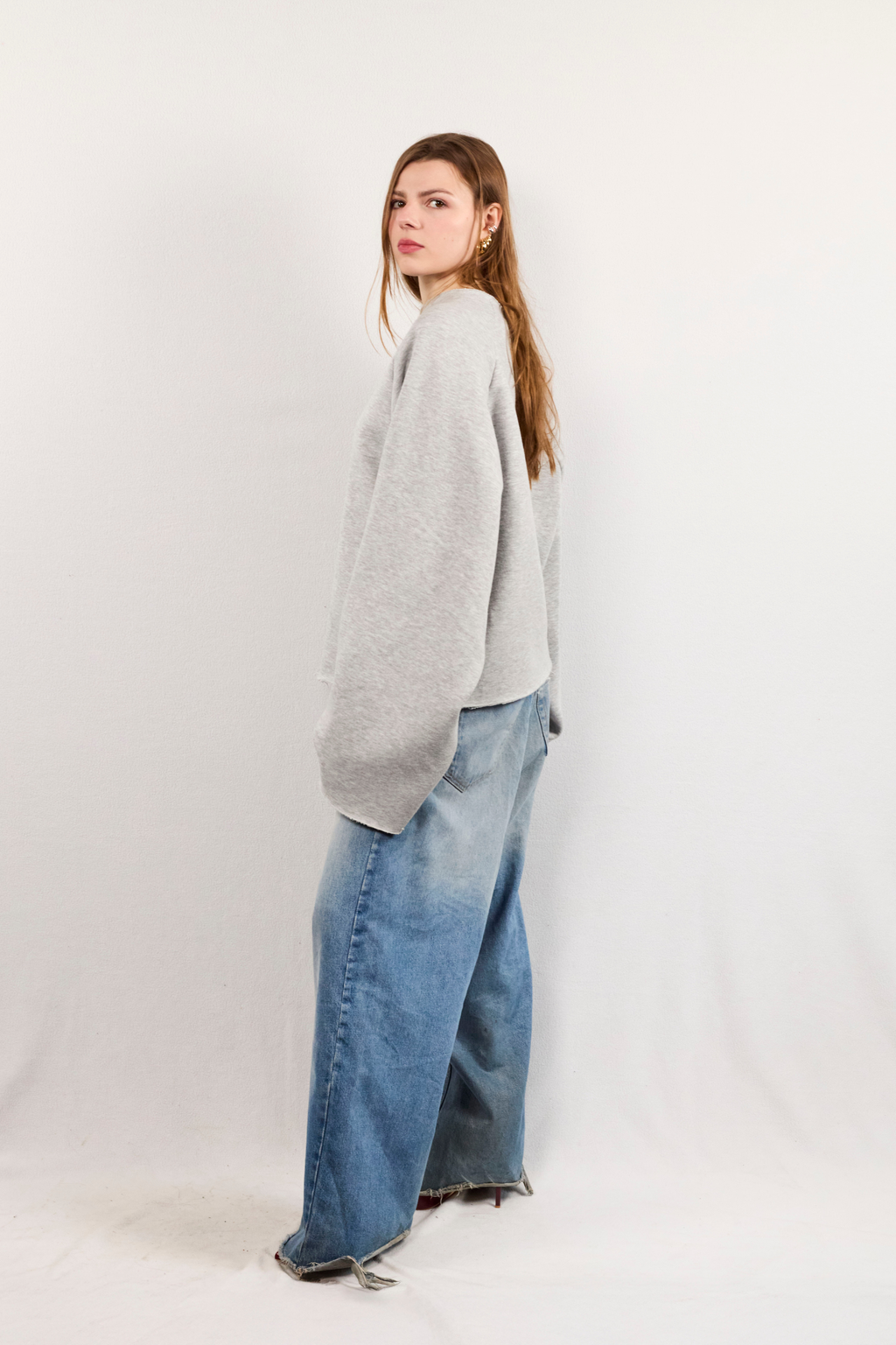 Le Crew Neck - Grey Edition
