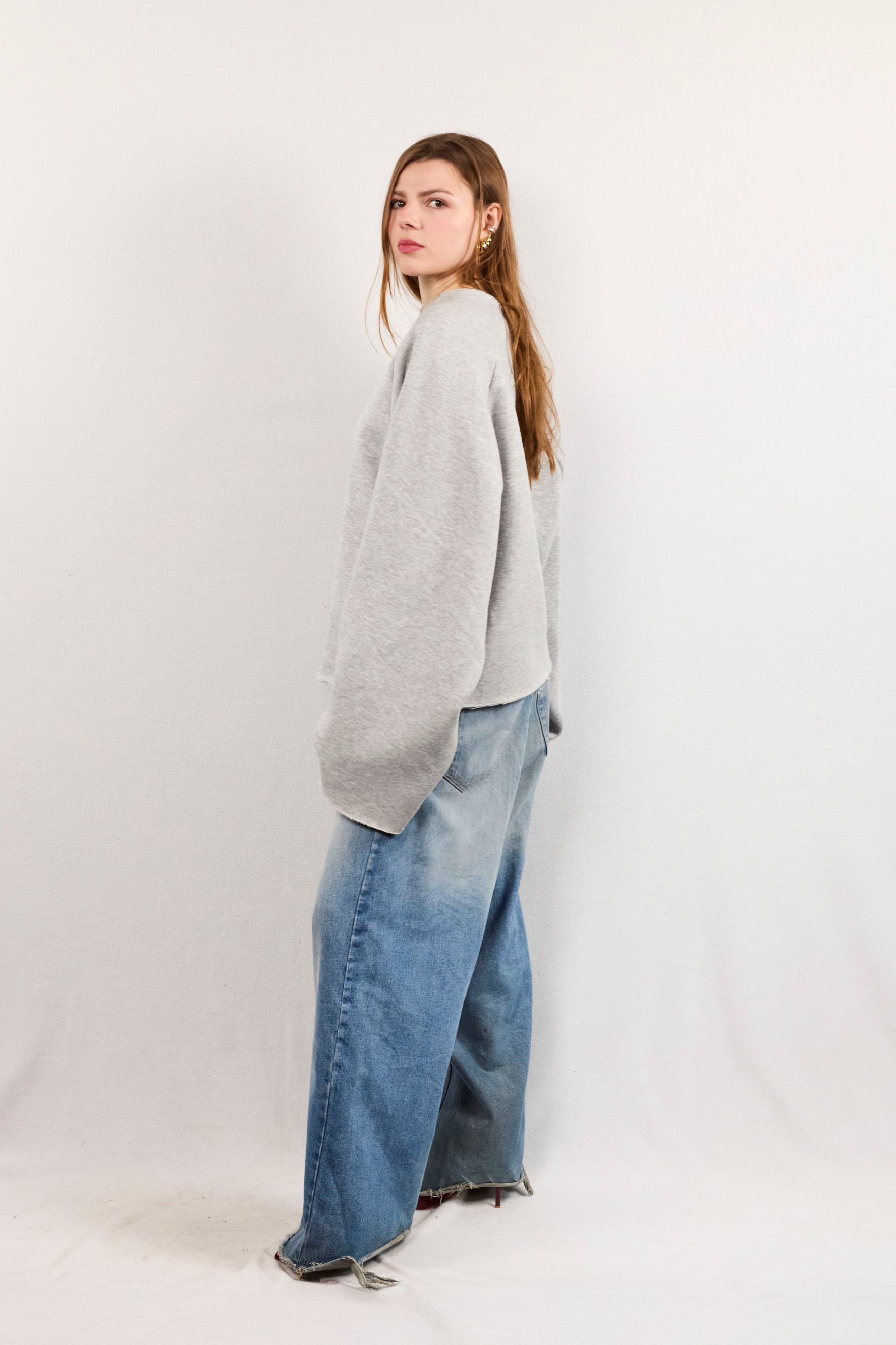 Le Crew Neck - Grey Edition